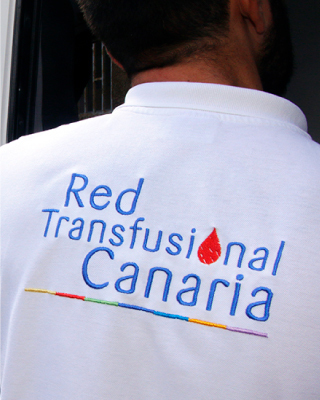 Operario de la Red Transfuncional Canaria de espalda