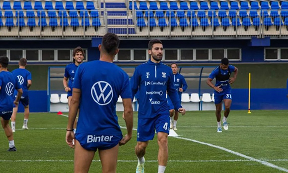 Player stretching during training