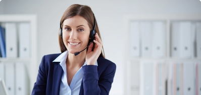 Donna al telefono